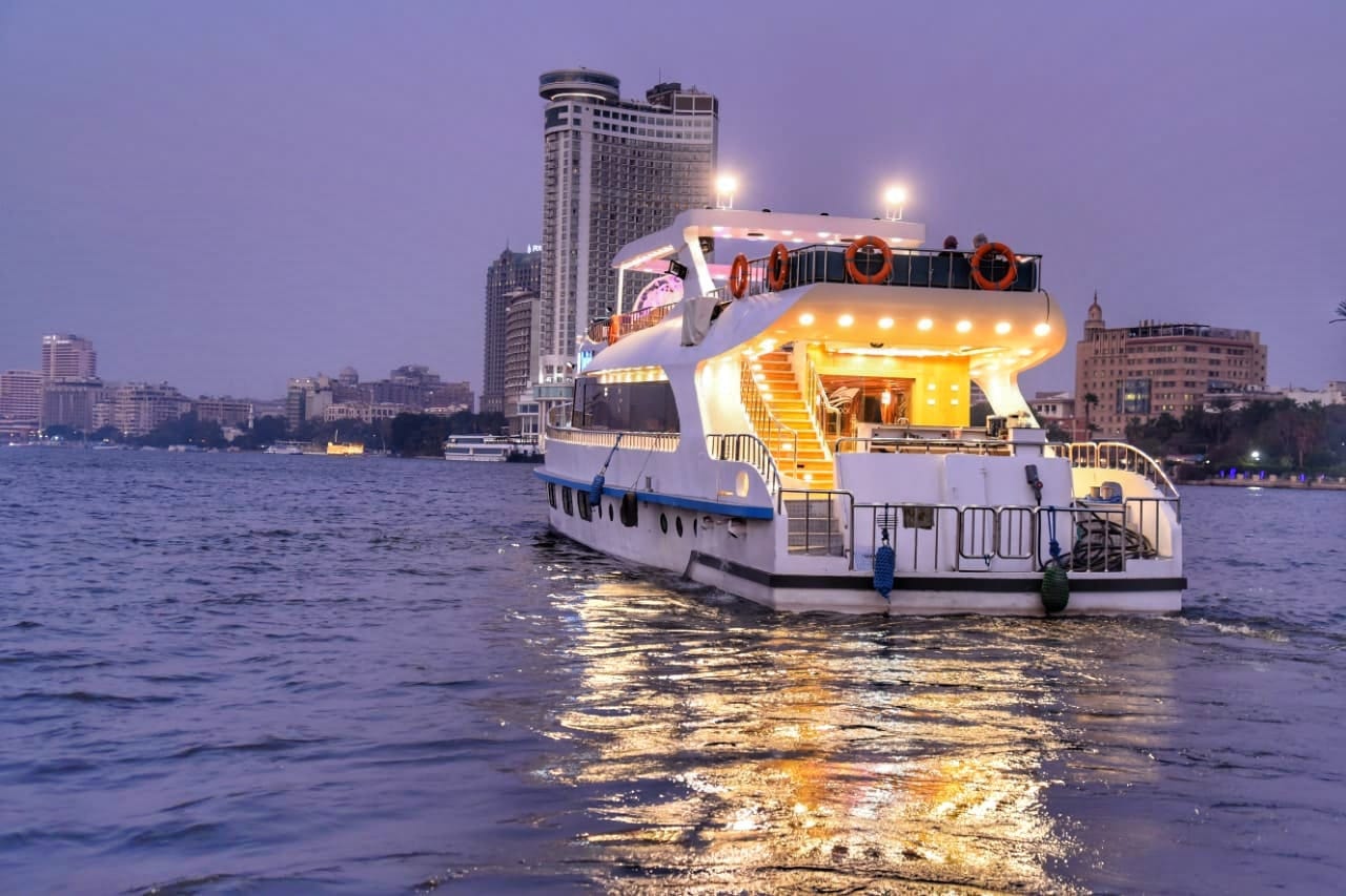 Crucero con Cena por el Nilo en El Cairo