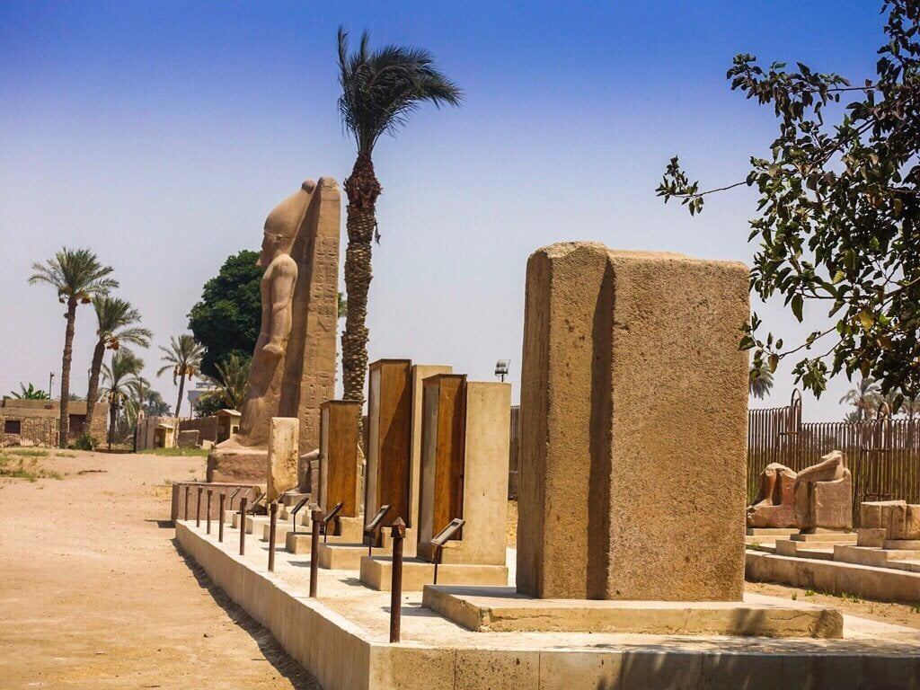 tour Saqqara e Menfi di Mezza Giornata