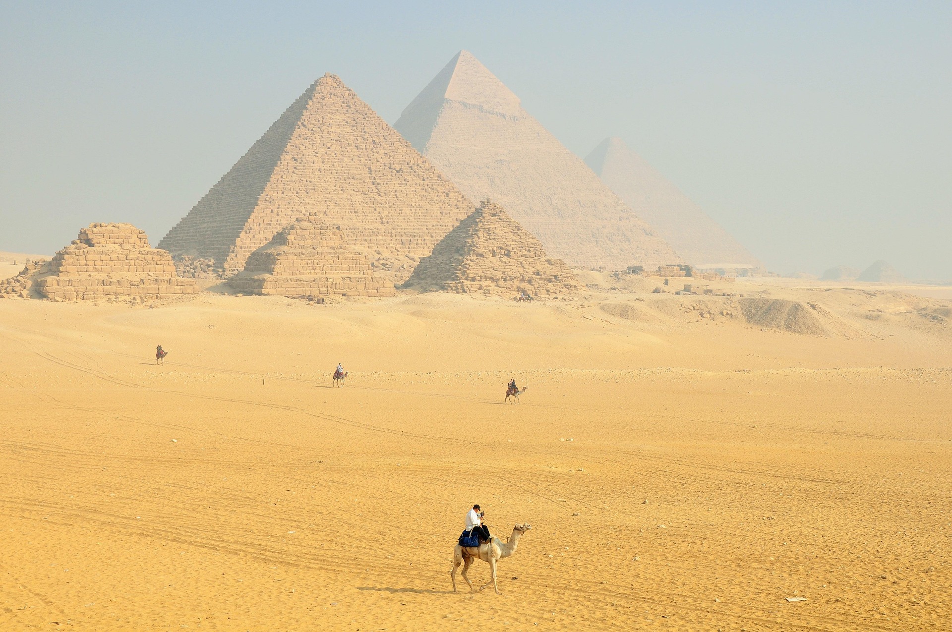 Viajes a las Pirámides de Giza, Saqqara y Menfis